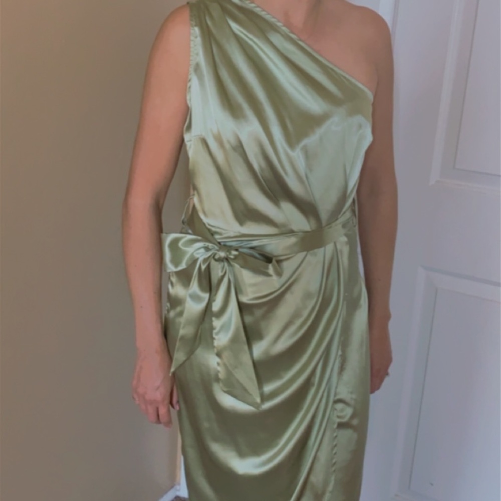 Green Satin One Shoulder Knee-Length Dress